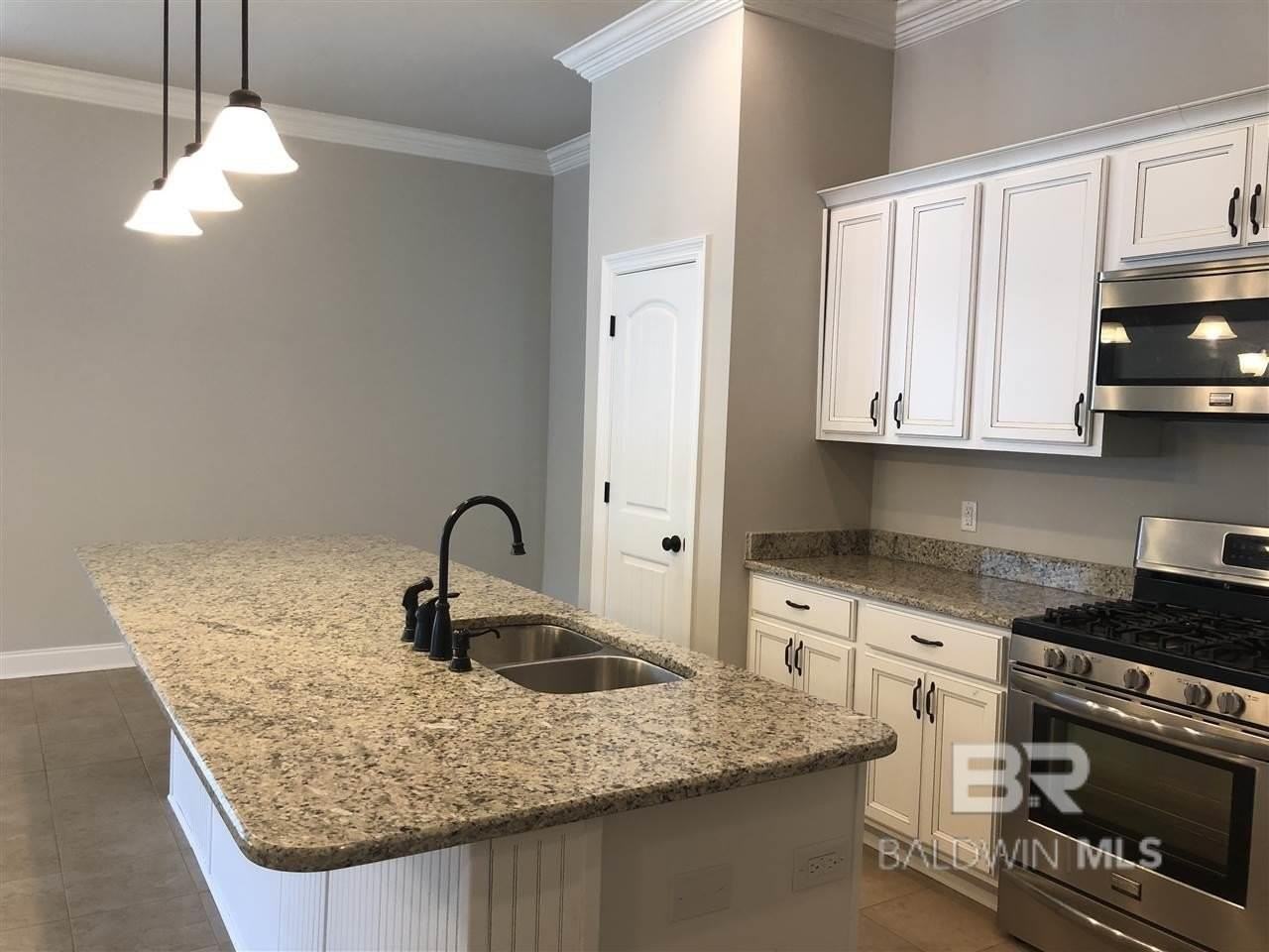 632 Turquoise Dr - Photo 3 of 16