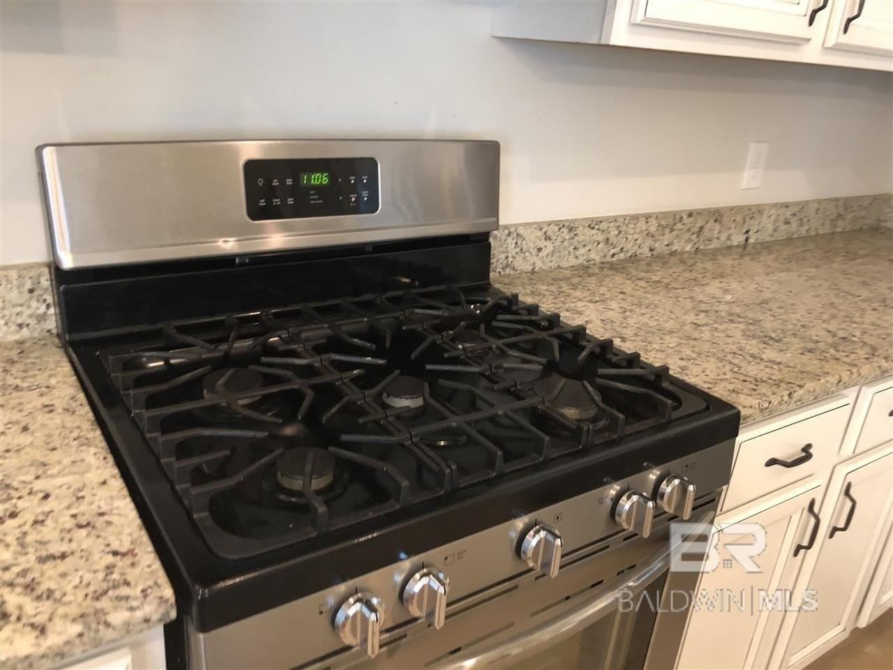 632 Turquoise Dr - Photo 5 of 16