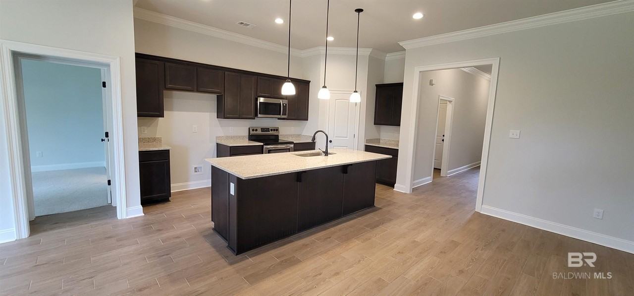 6850 Summerset Dr - Photo 4 of 12