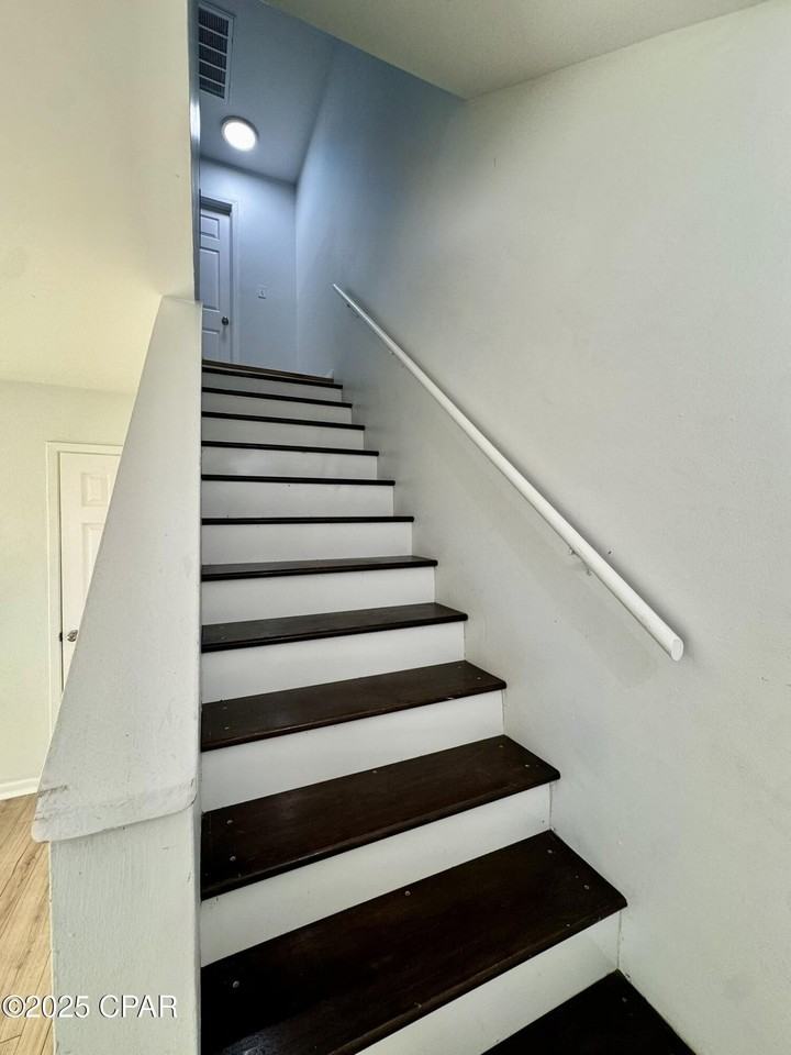 8003 Beach Dr Unit A #A - Photo 7 of 25