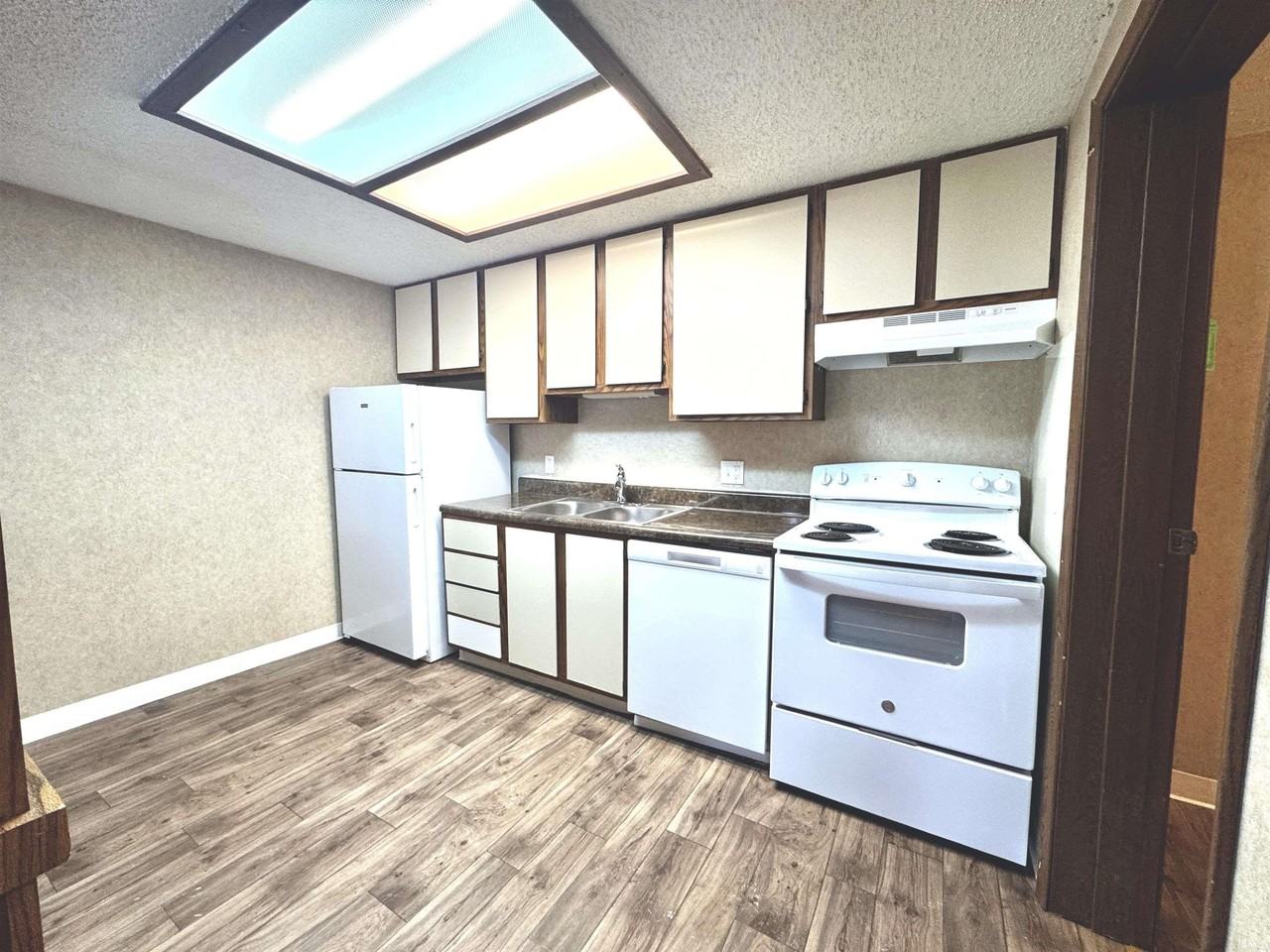 3032 E Amy Ln - Photo 3 of 7