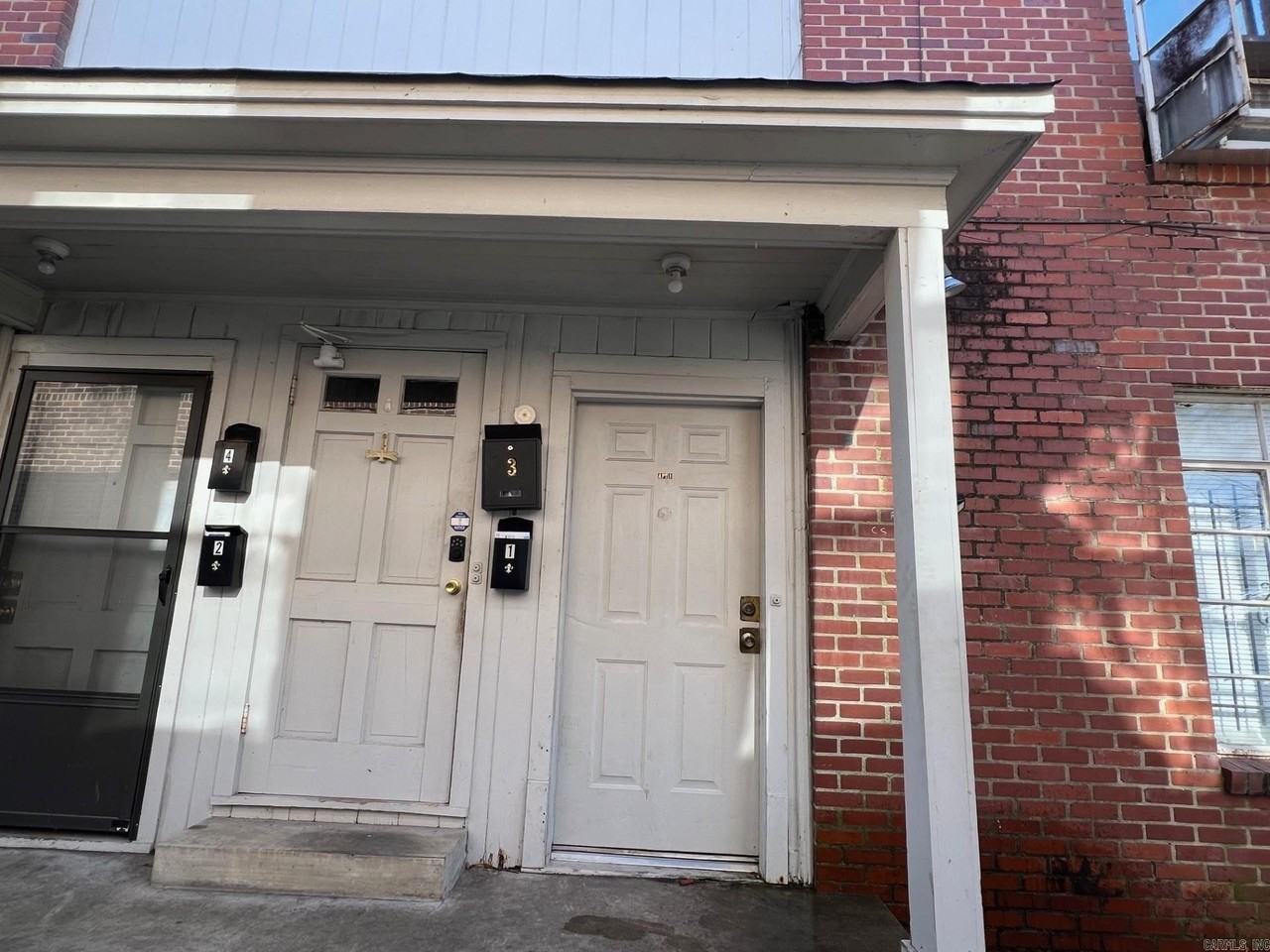 1417 Center St - Photo 6 of 7