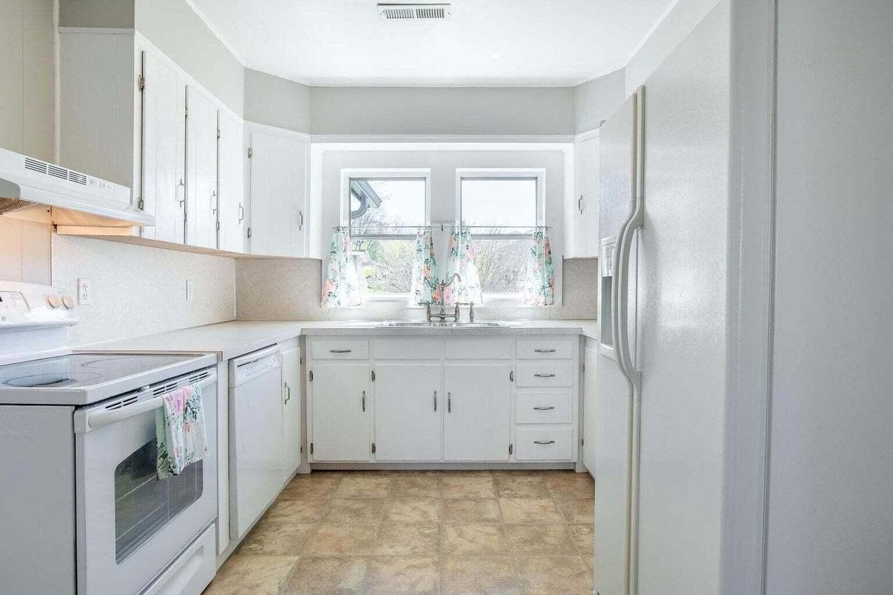 4506 Mccahill Rd - Photo 5 of 21