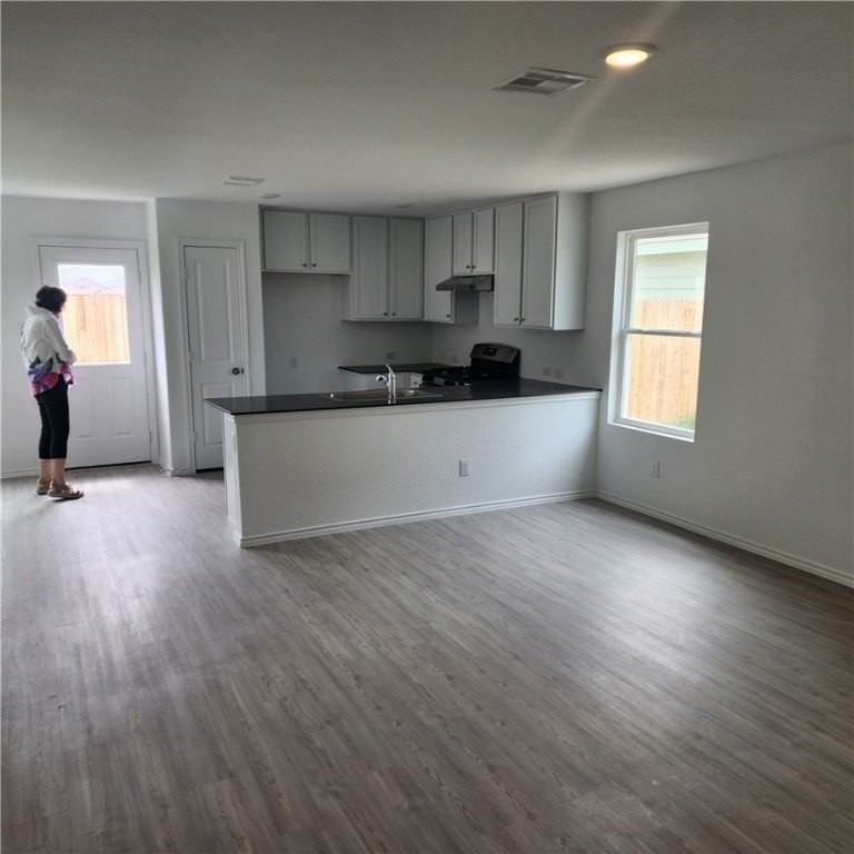 2726 Winterfell St - Photo 2 of 8