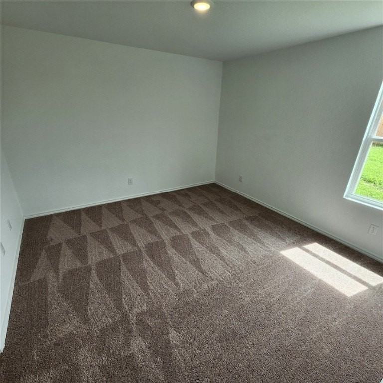 2726 Winterfell St - Photo 3 of 8