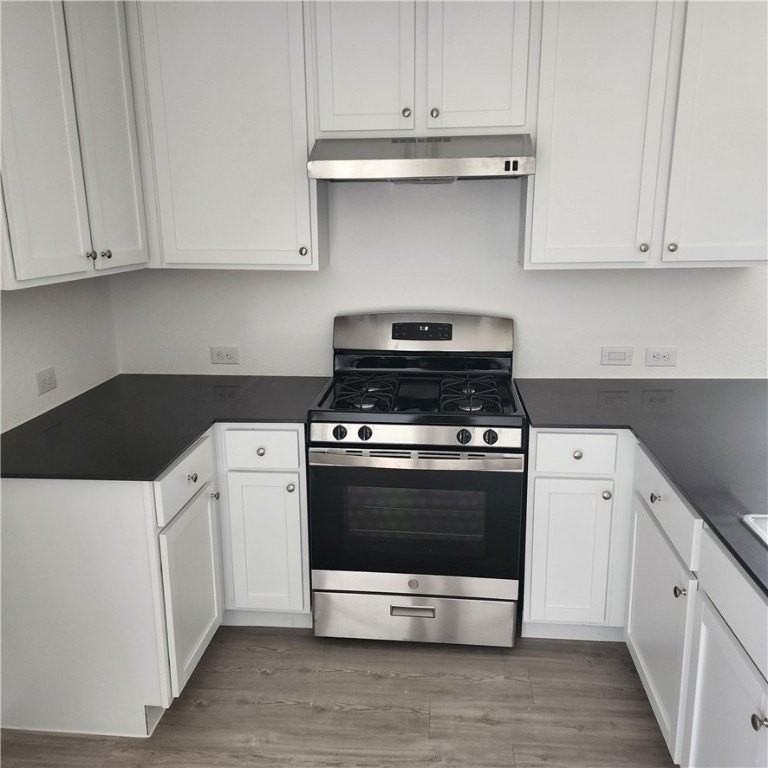 2726 Winterfell St - Photo 5 of 8