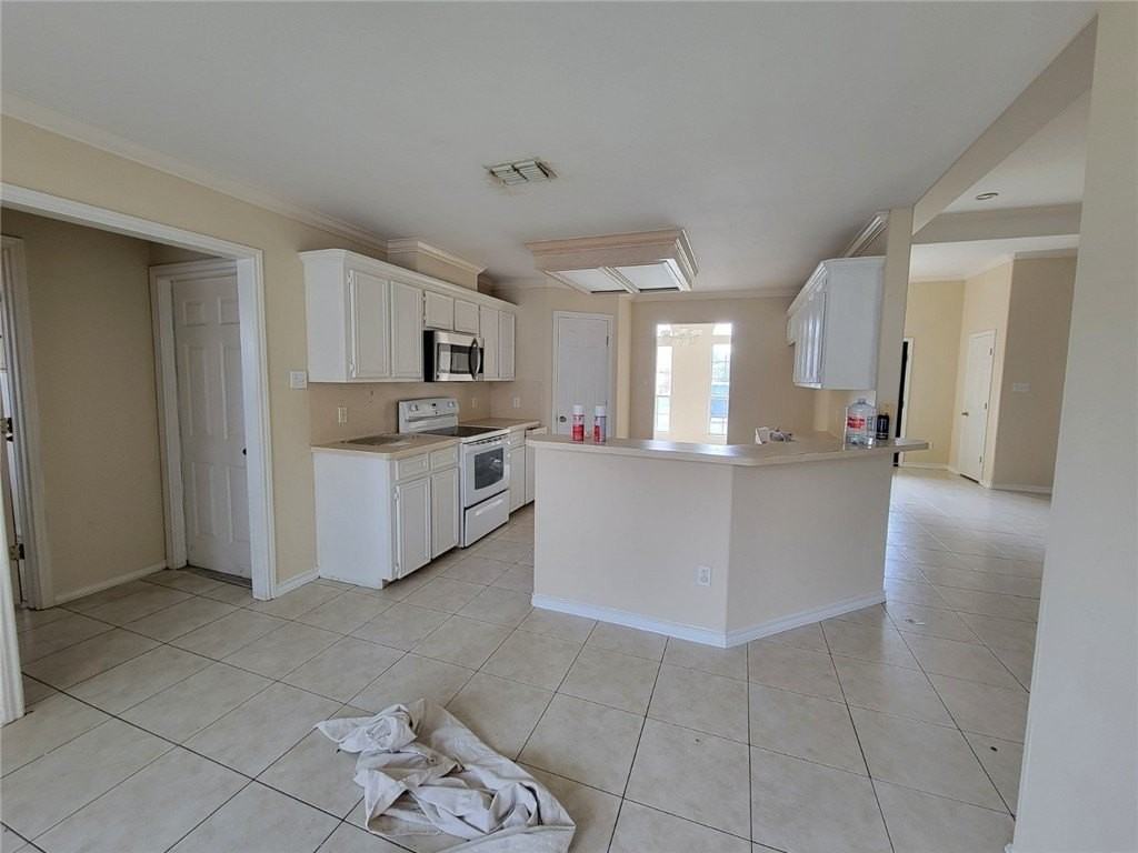 3802 Brockhampton Ct - Photo 5 of 9