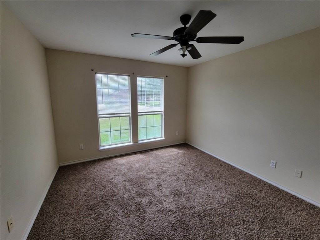 3802 Brockhampton Ct - Photo 6 of 9