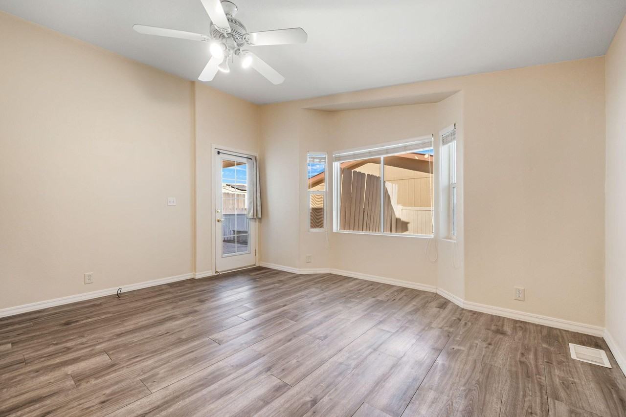 15300 Palm Dr Spc 33 #33 - Photo 4 of 39