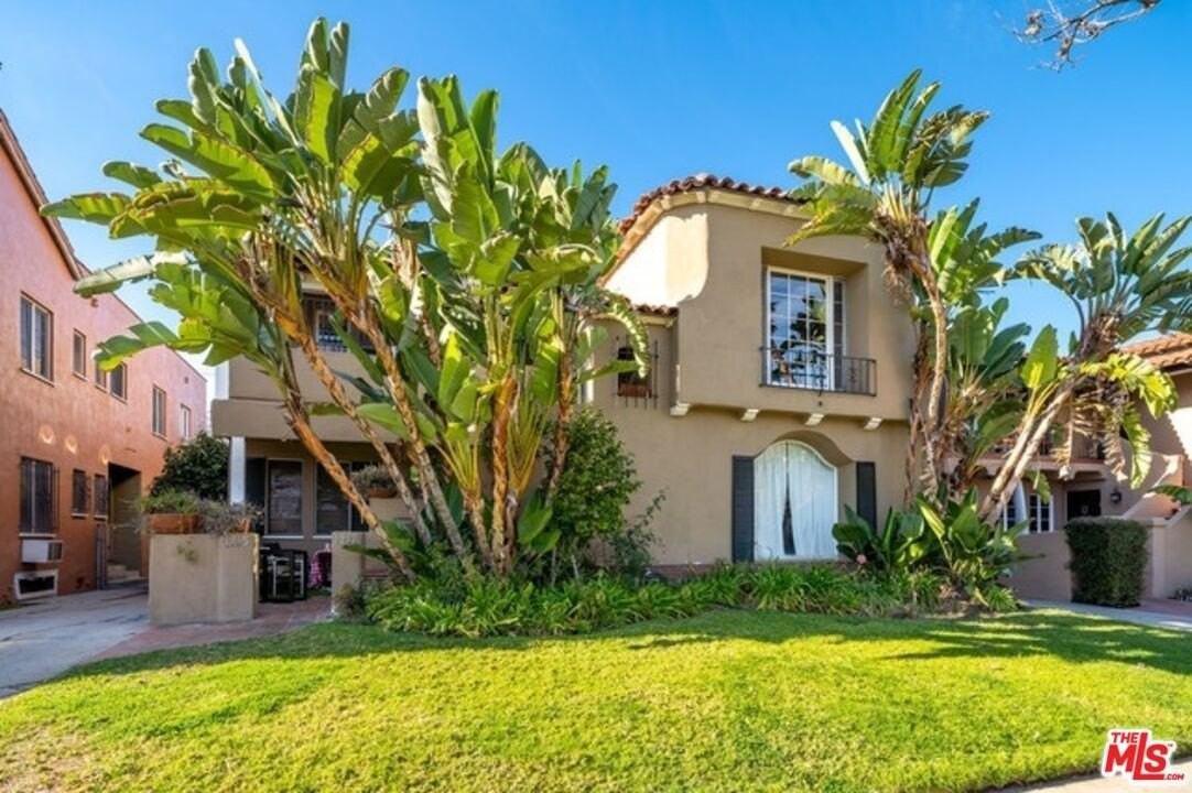 1217 Stearns Dr - Photo 2 of 19