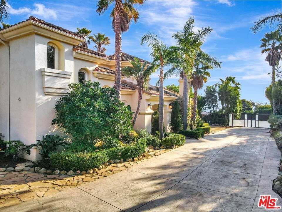 27425 Calicut Rd - Photo 5 of 50