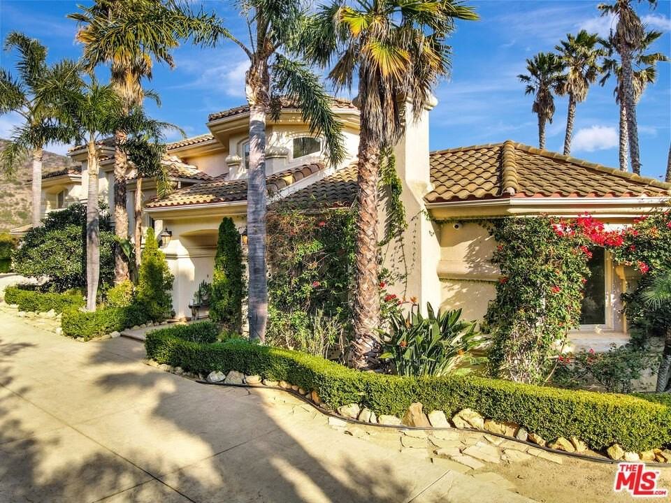 27425 Calicut Rd - Photo 6 of 50