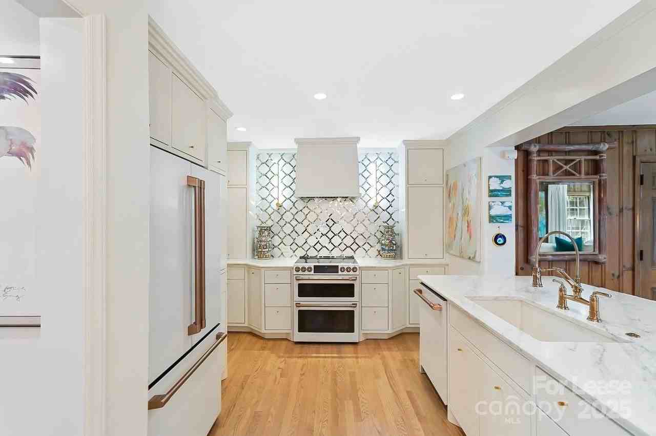 614 Ellsworth Rd - Photo 6 of 29