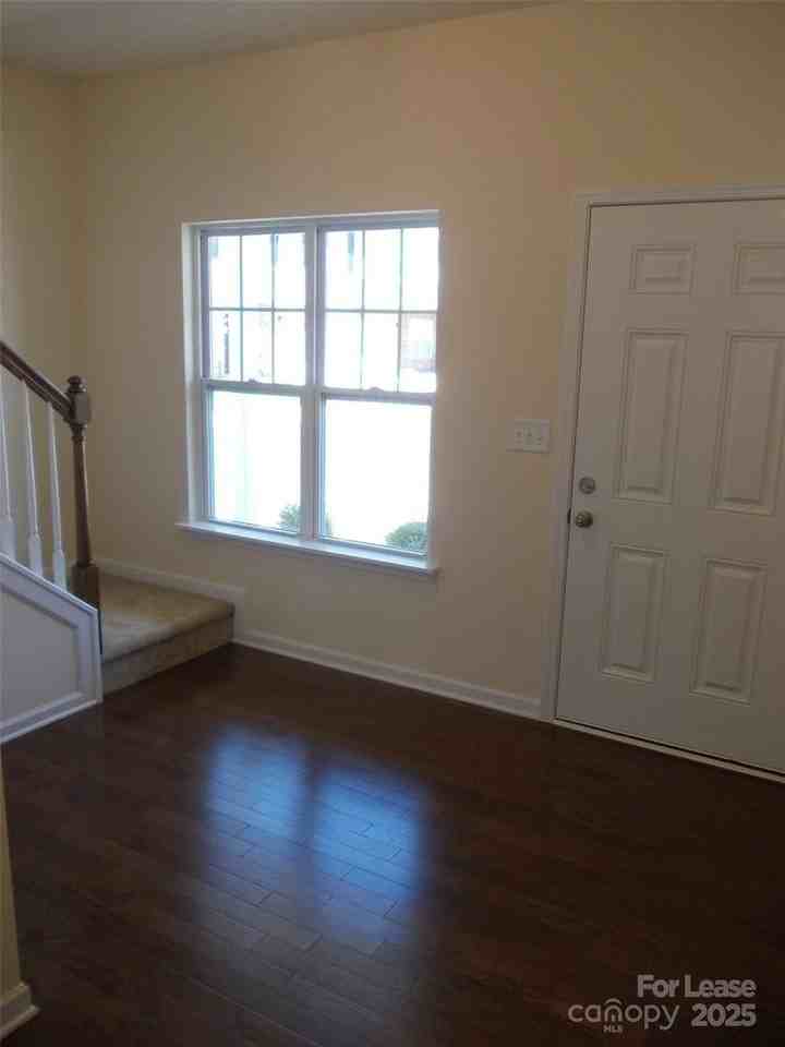 4602 Quinton Ln - Photo 2 of 28
