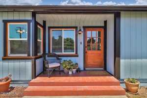 featured image of 59 E Lewis St