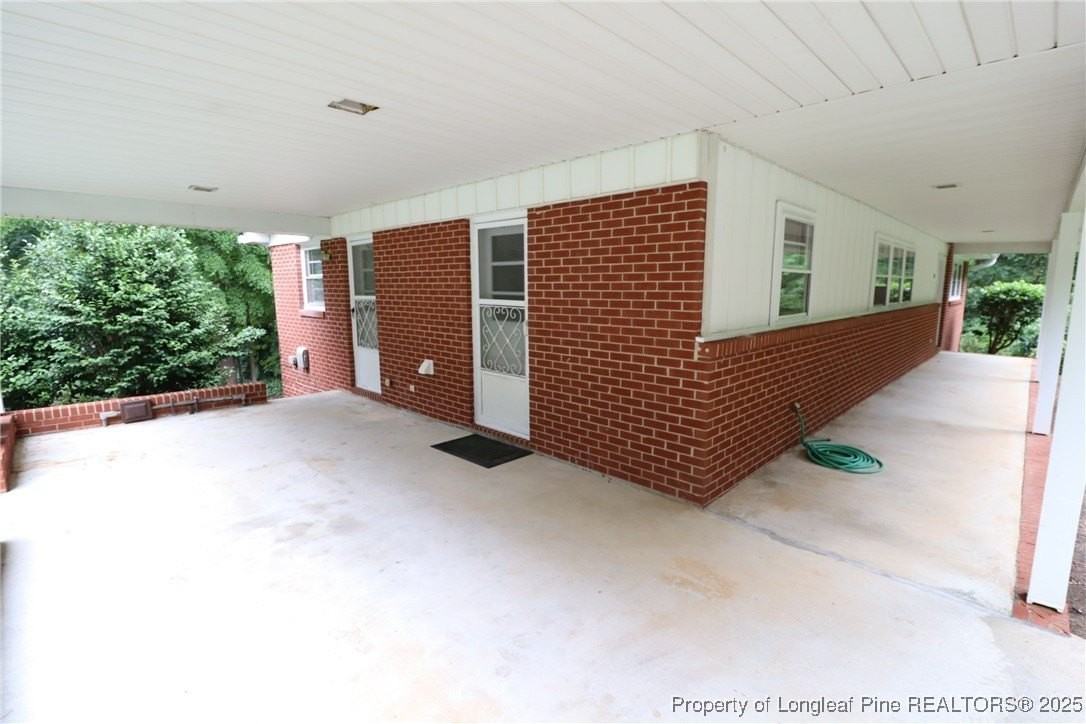 1426 Old Trinity Cir - Photo 2 of 31