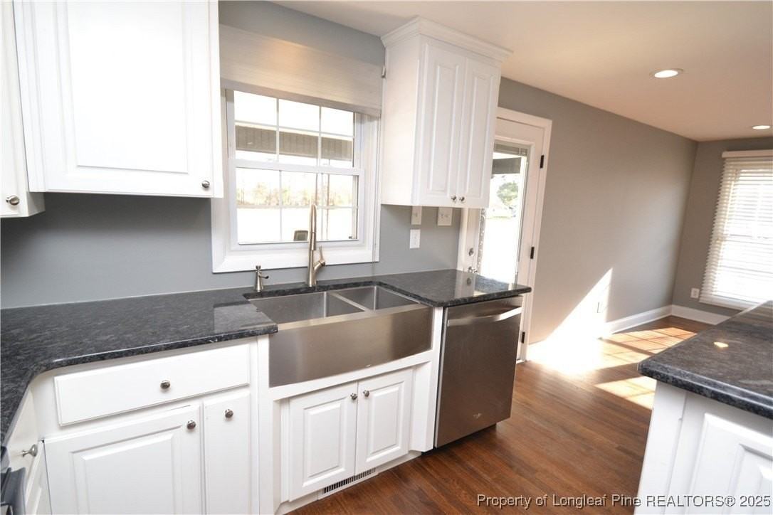 10521 Ten Ten Rd - Photo 7 of 30