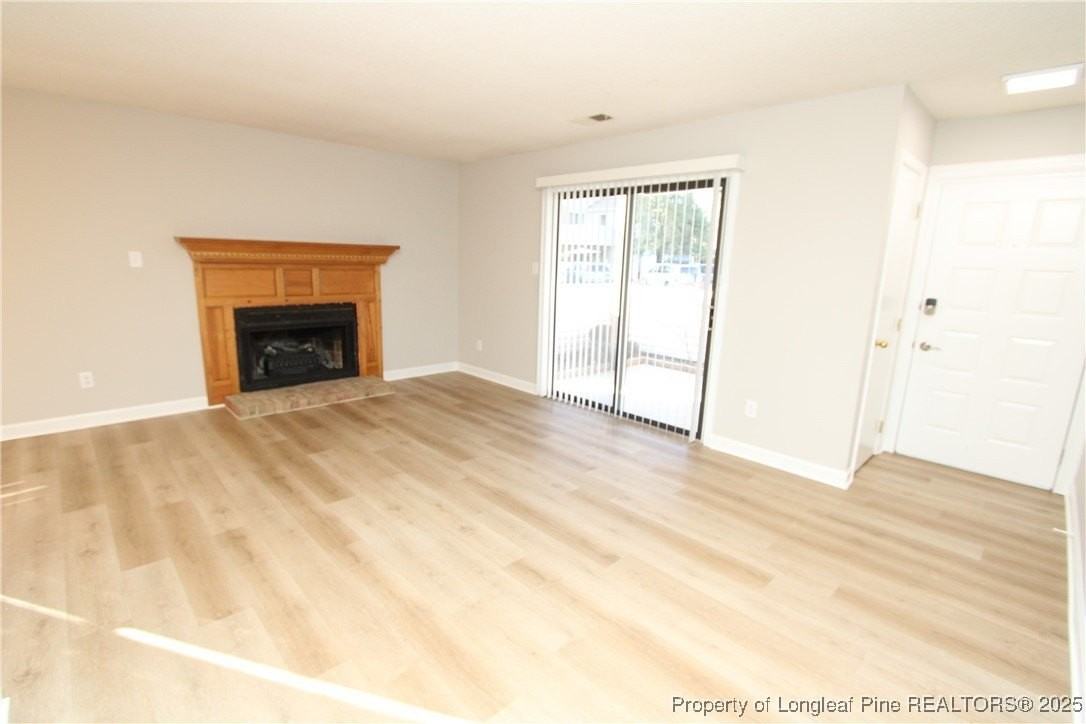 118 Manhattan Ct - Photo 3 of 28