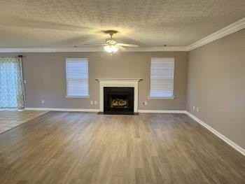 301 Westminster Dr - Photo 3 of 19