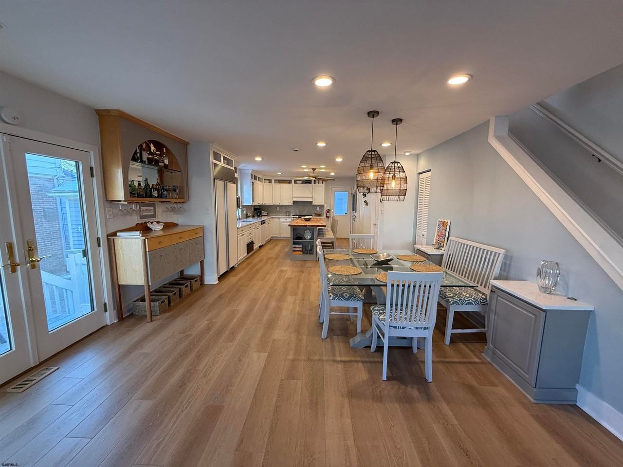 4 S Iroquois Ave - Photo 5 of 29