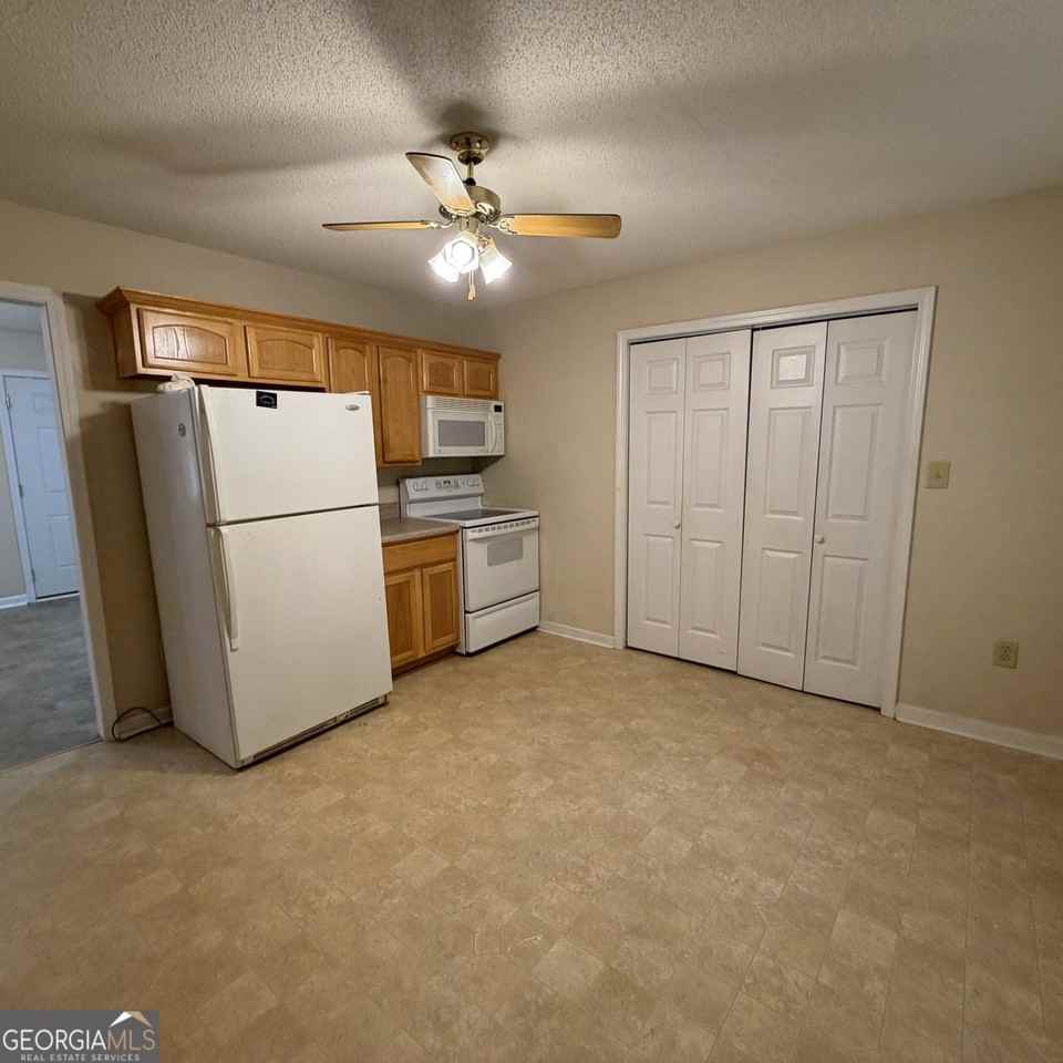 1207 Edna Pl - Photo 5 of 9