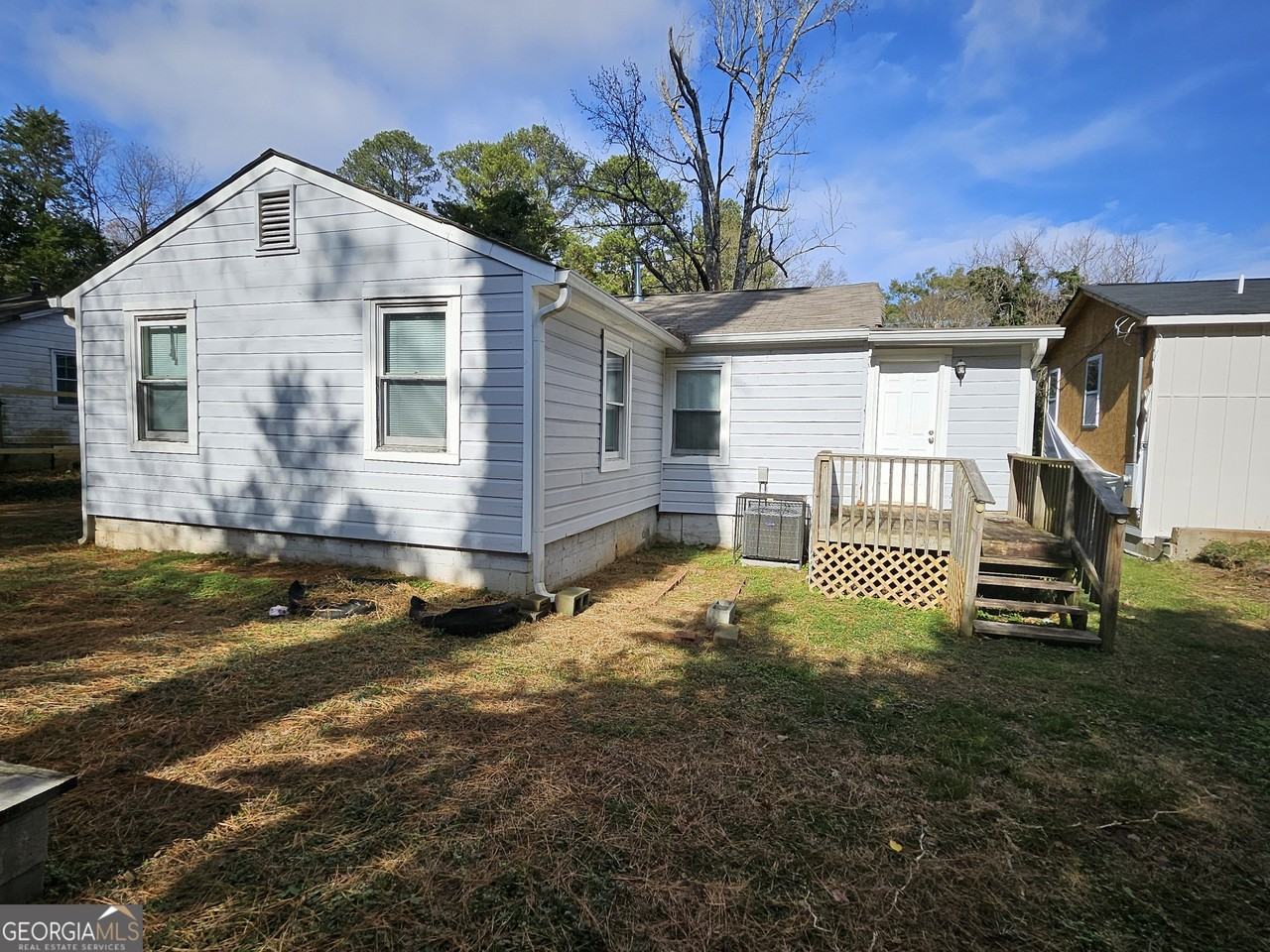 3453 Glen Rd - Photo 3 of 19