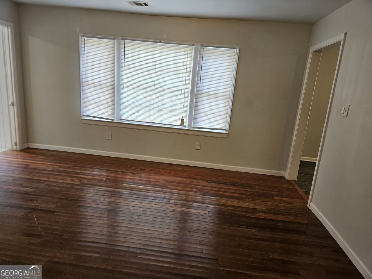 3453 Glen Rd - Photo 6 of 19