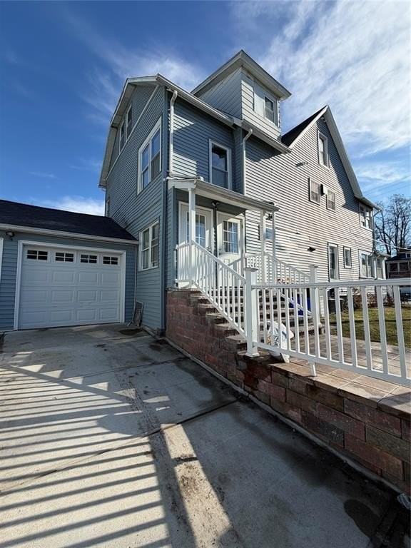 91 Grand Ave #2ndFL - Photo 2 of 12