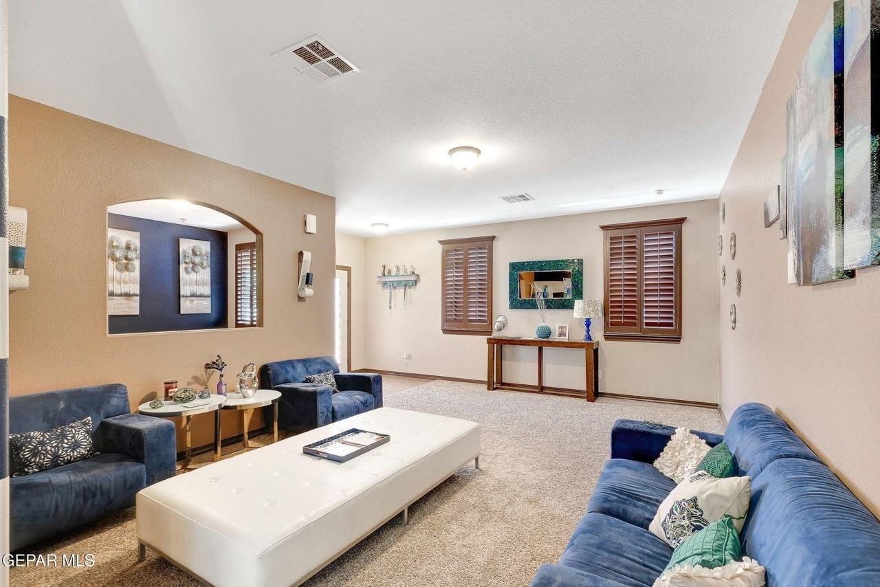 13240 Emerald River St - Photo 5 of 24