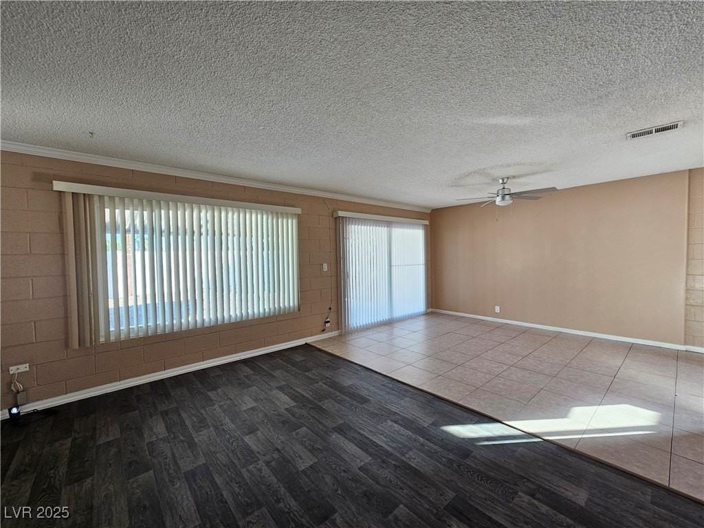 5458 Prince Scotty St - Photo 5 of 16