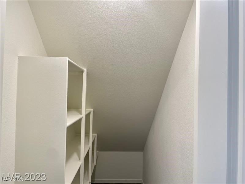 1130 Scarlet Sparrow St - Photo 7 of 21