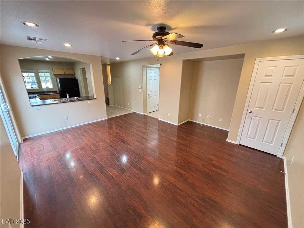 8949 Careful Canvas Ave - Photo 7 of 37