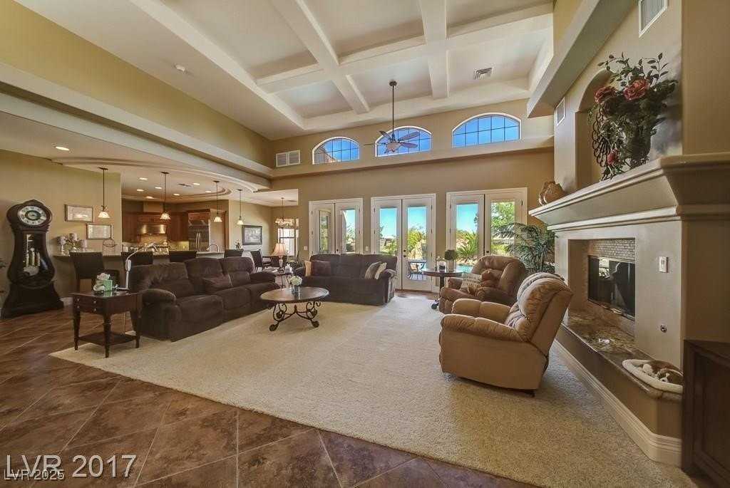 1340 Dilevante Dr - Photo 3 of 34