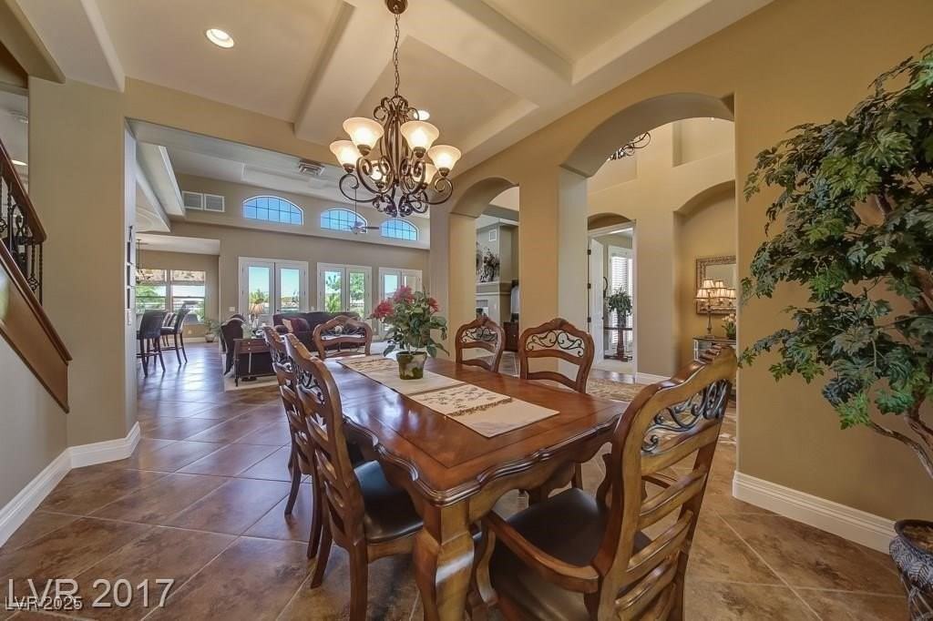 1340 Dilevante Dr - Photo 5 of 34