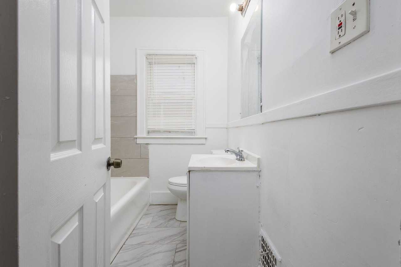 19572 Alcoy St - Photo 5 of 18