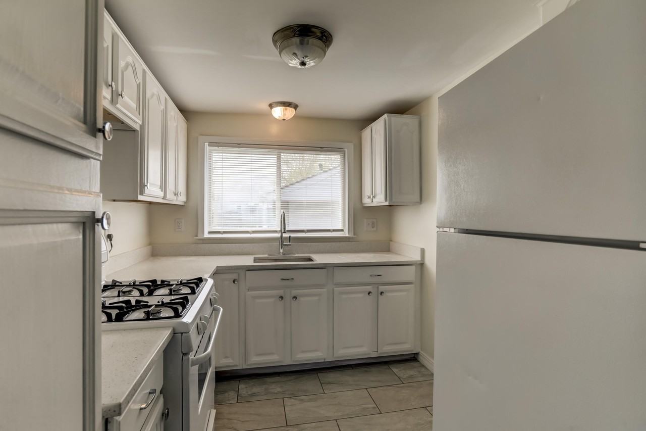 6020 Mayfair St - Photo 3 of 12