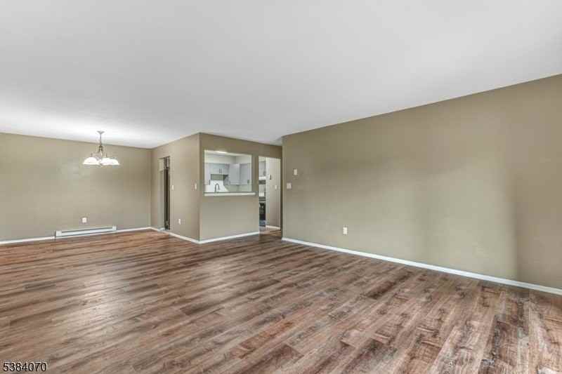 807 Eves Dr - Photo 6 of 29