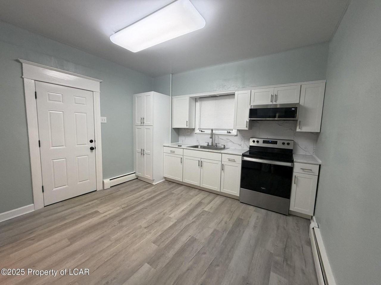 250 S Main St - Photo 2 of 8