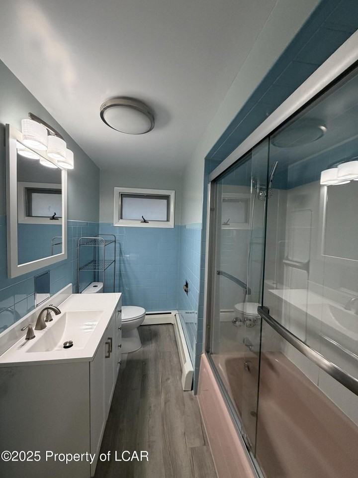 250 S Main St - Photo 3 of 8