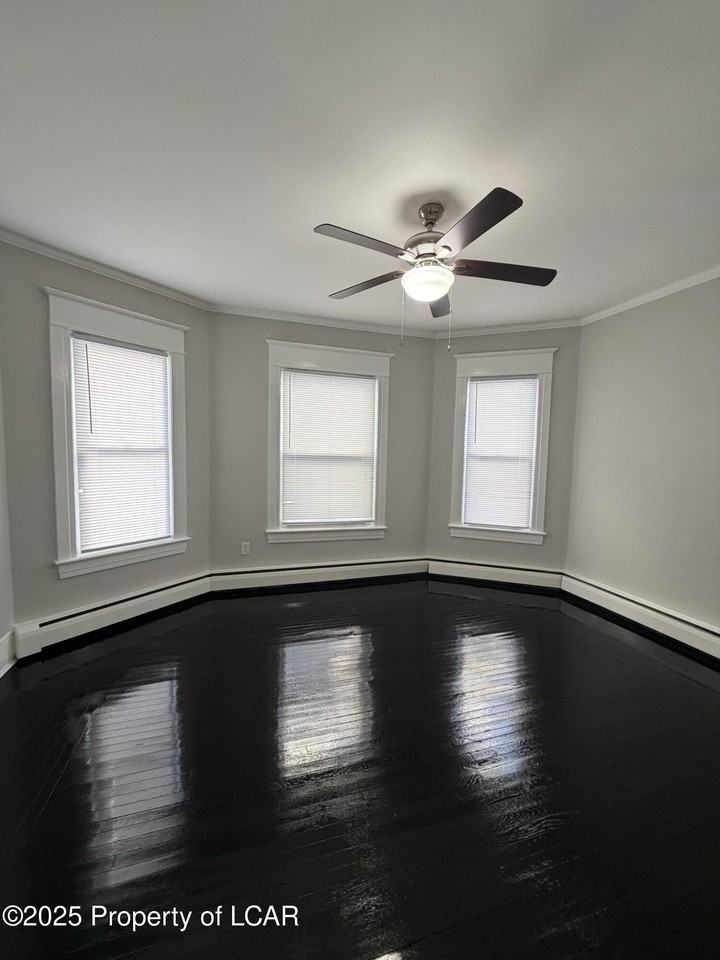 250 S Main St - Photo 7 of 8