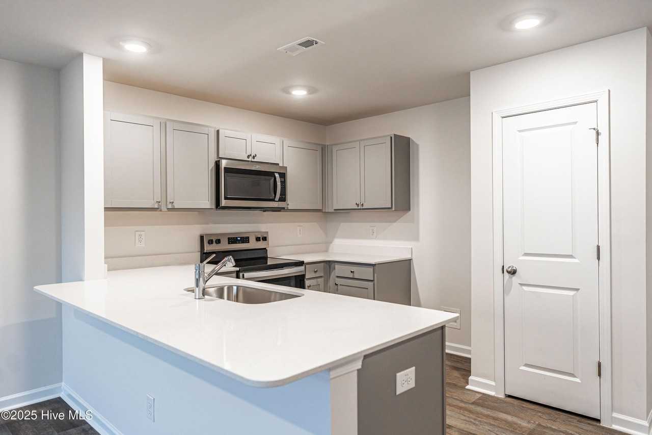 205 Maddox Dr - Photo 7 of 28