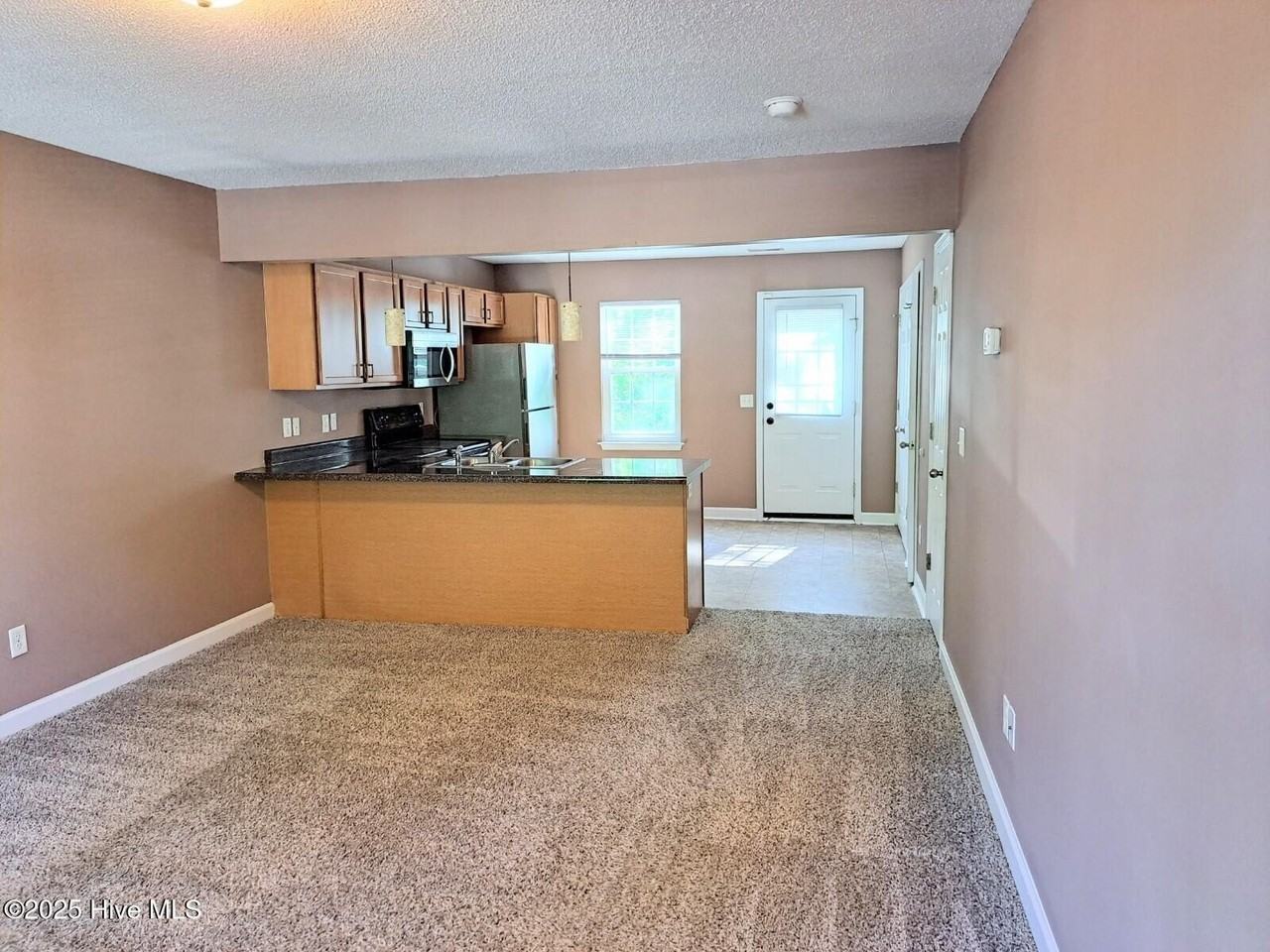 302 Burley Dr Unit 5 #5 - Photo 4 of 12