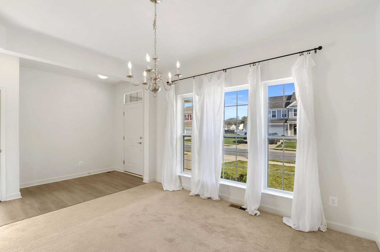 30 Jeanette Ct #1 - Photo 4 of 27