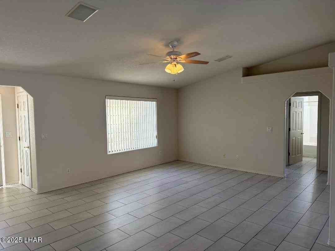 3337 Hilldale Dr - Photo 7 of 18