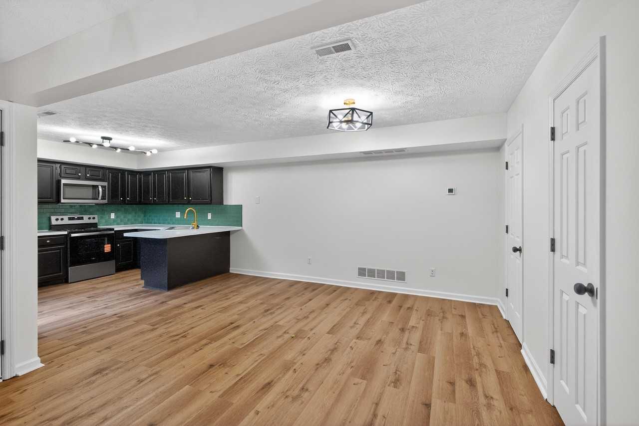 433 Darby Creek Rd Apt A #A - Photo 5 of 21