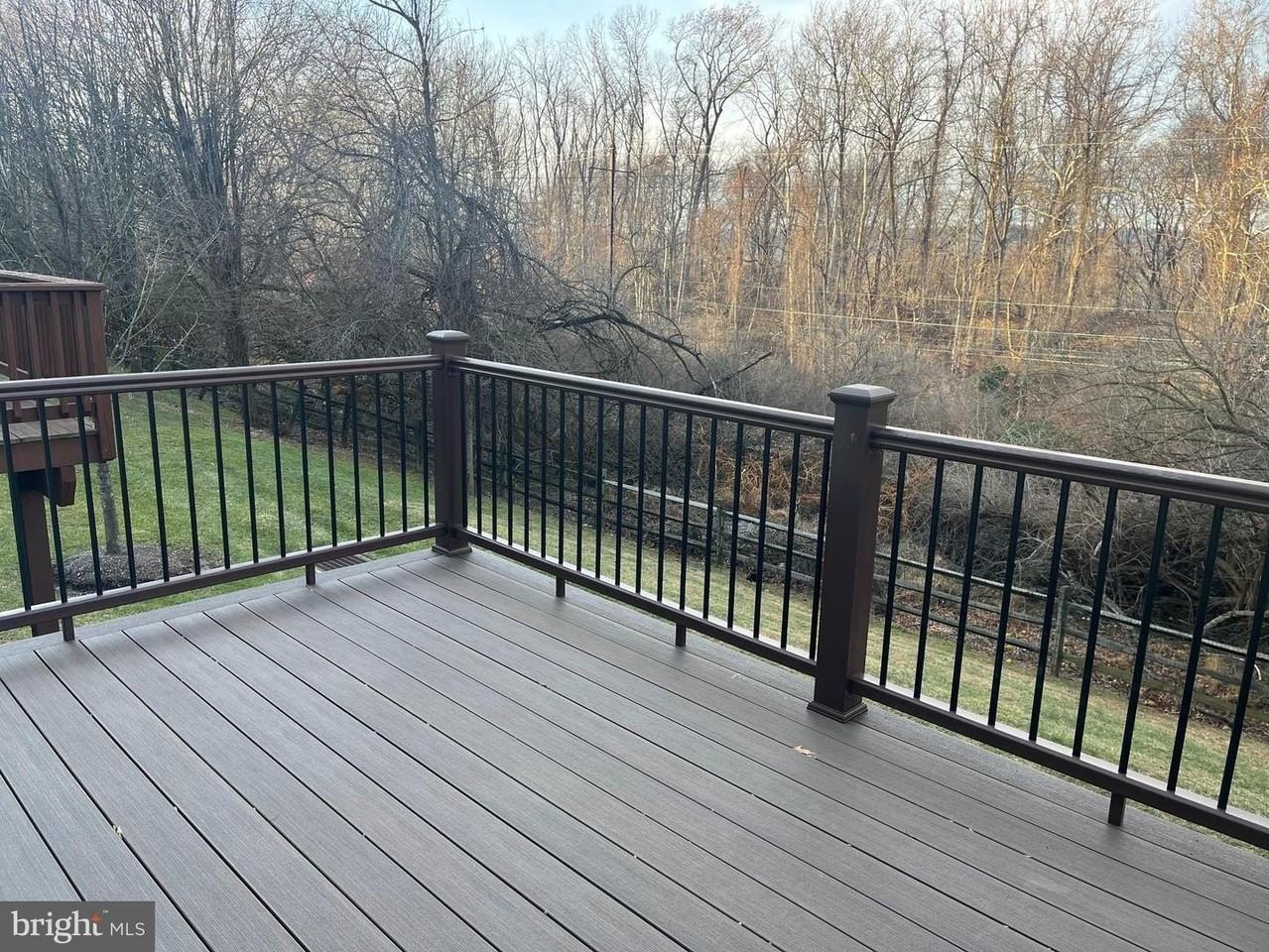 233 Birchwood Dr - Photo 7 of 40