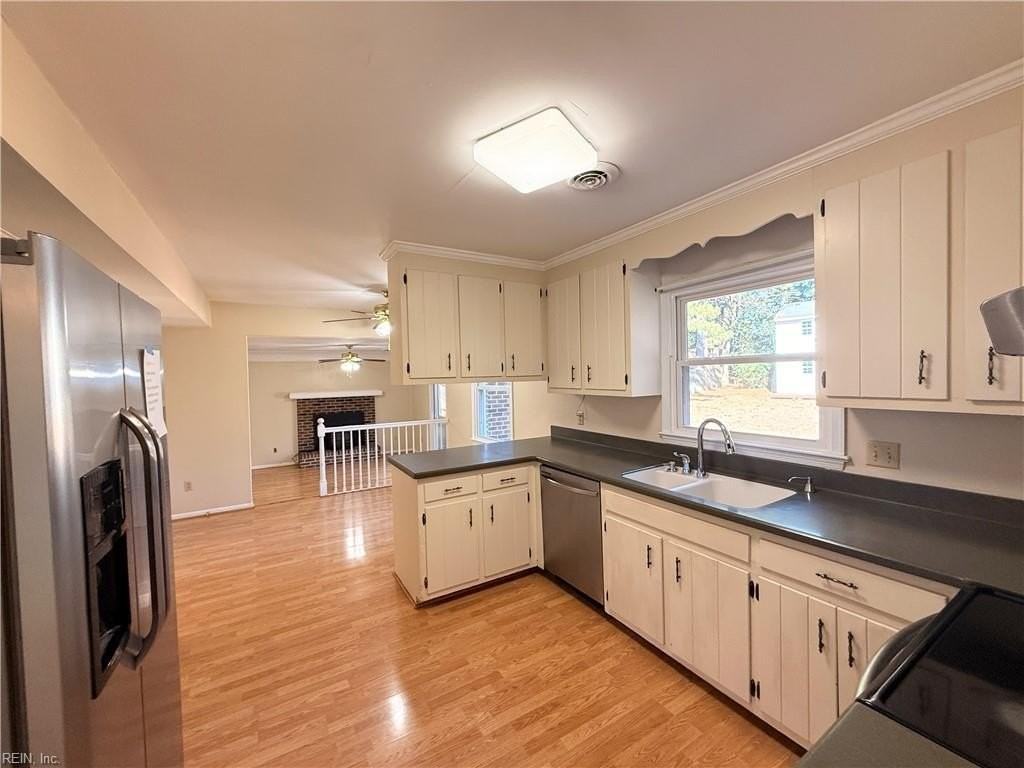 14 Saint Catherine Dr - Photo 7 of 19