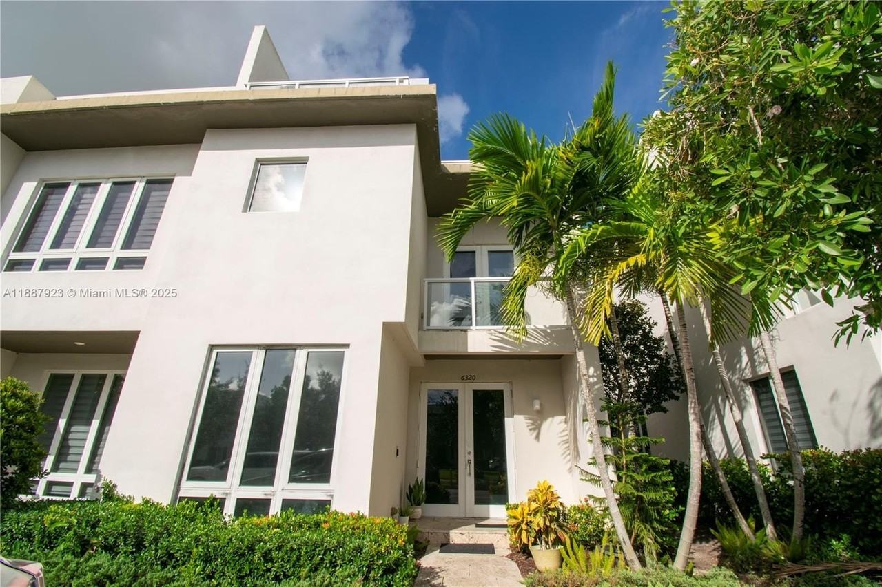 6320 Nw 104th Path #6320 - Photo 2 of 50