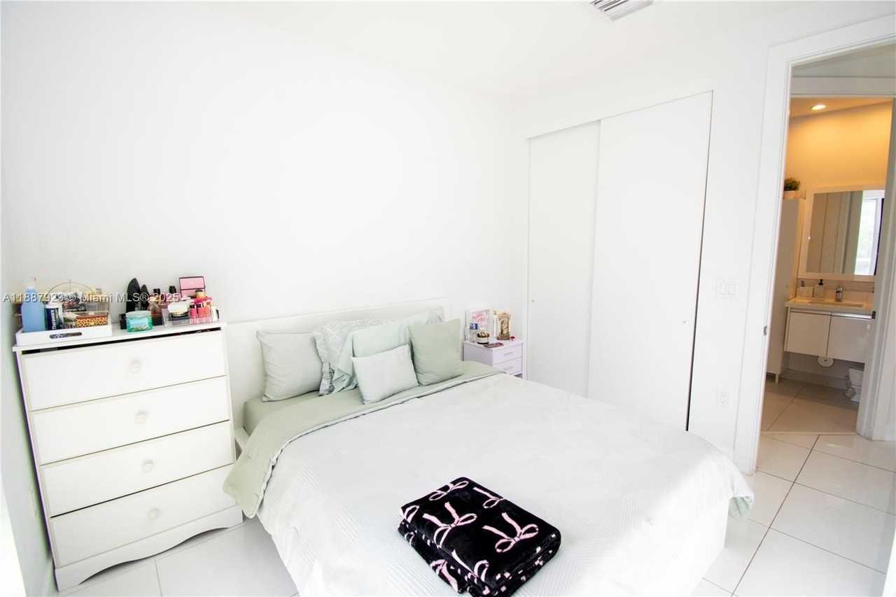 6320 Nw 104th Path #6320 - Photo 4 of 50