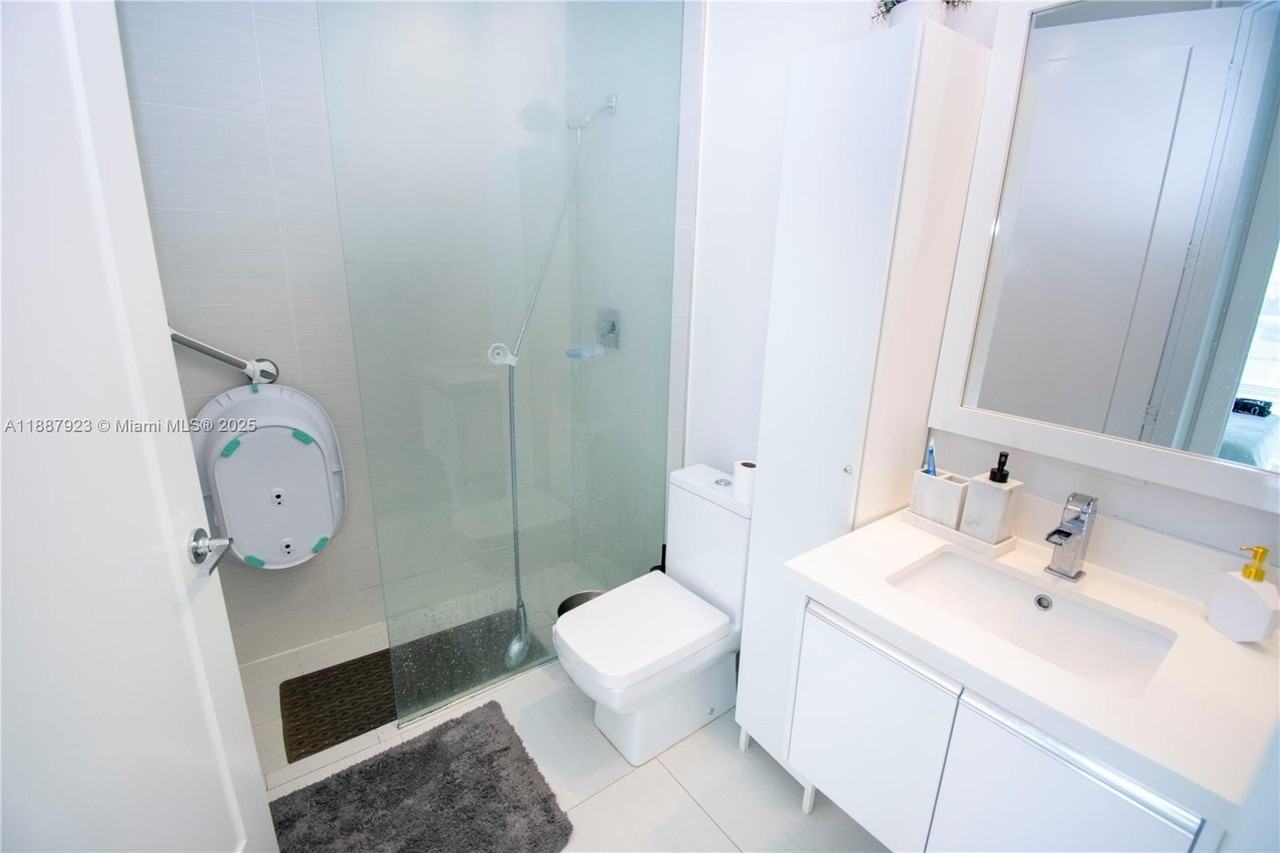 6320 Nw 104th Path #6320 - Photo 7 of 50